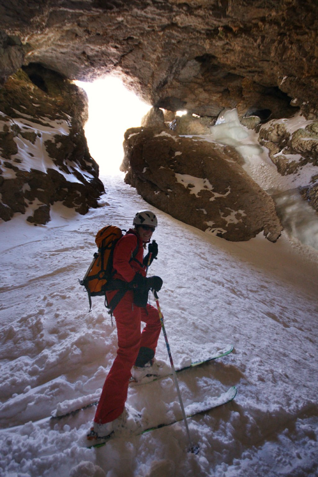 Ski tour through the caves