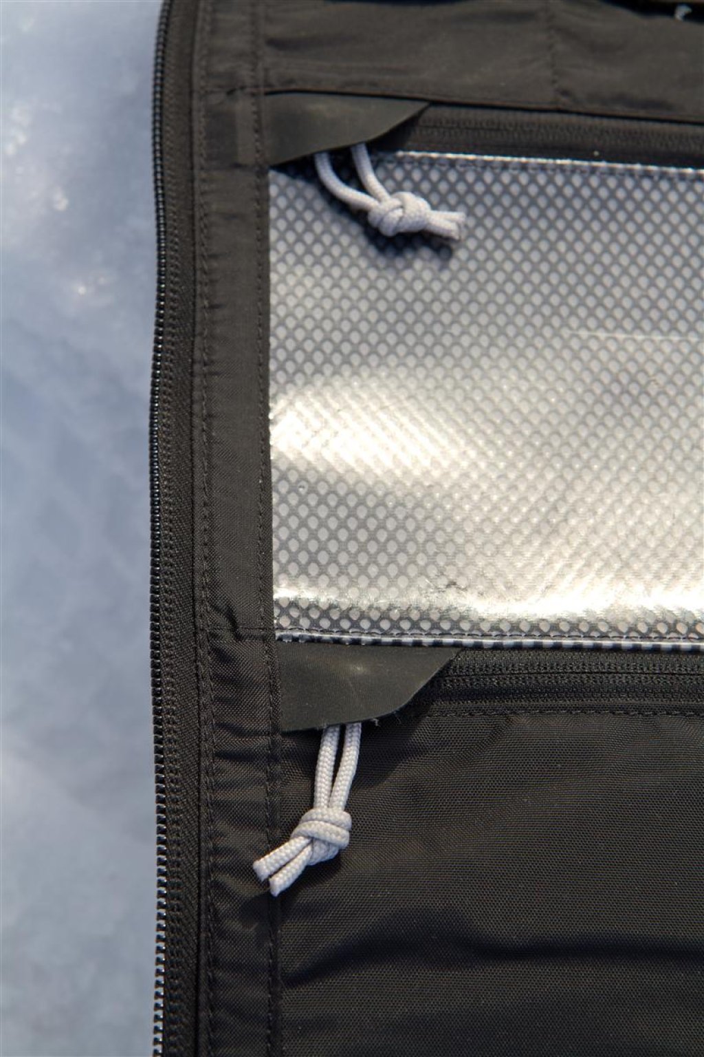 The flaps over the zippers protect the equipment from scratches without interfering with handling