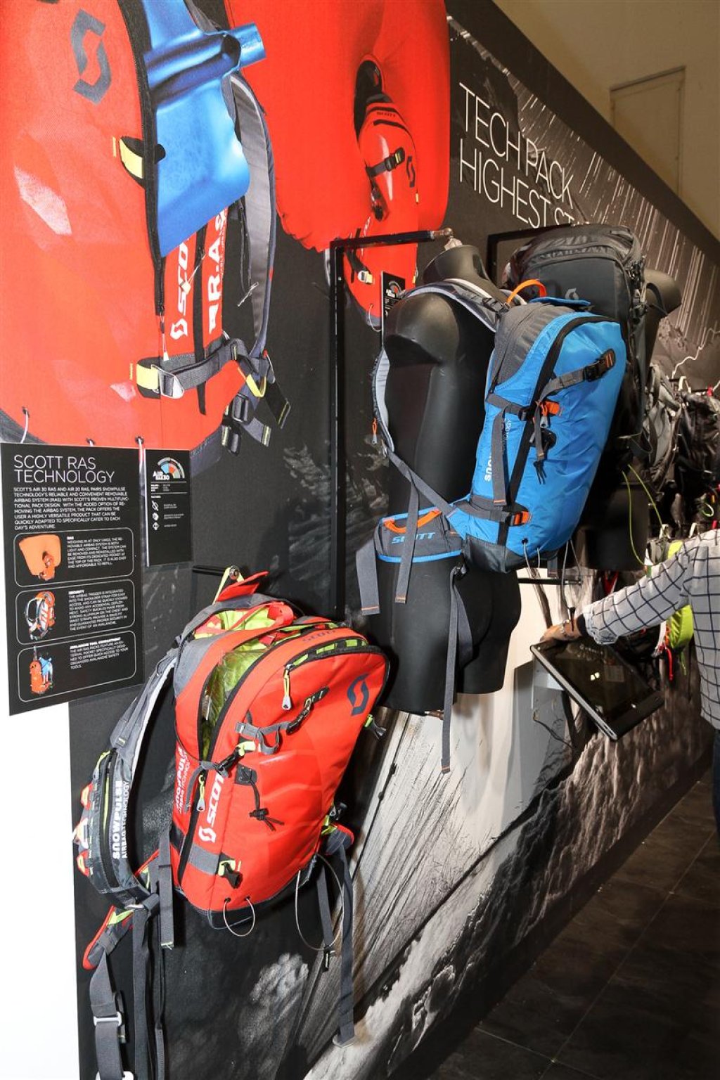 The Scott Air 30 RAS with the Mammut R.A.s. airbag system will also be available in blue next season.
