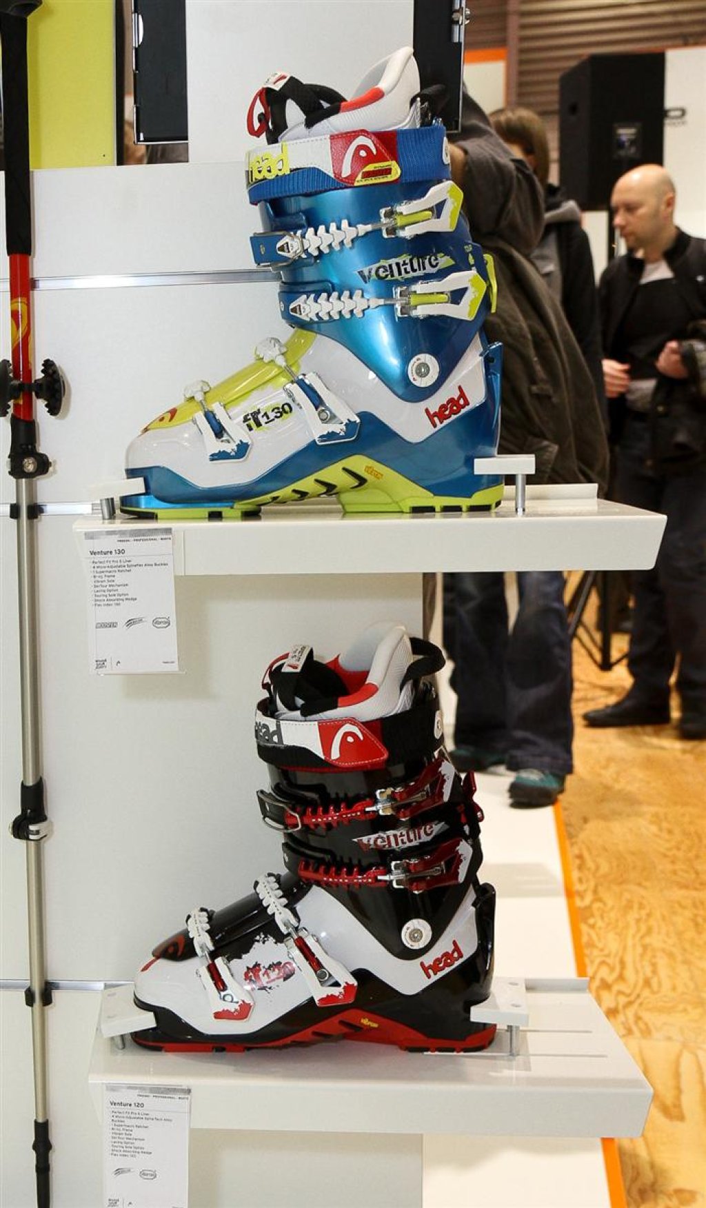 Venture 130 and 120 are the two new freeride boots from Head. The two 4-buckle boots with walking mechanism appear to be very downhill-oriented.