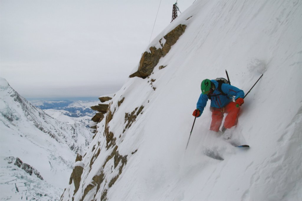 Thomas Gaisbacher in a variation of the famous Cosmique Couloir - on the new Carbon Megawatts.