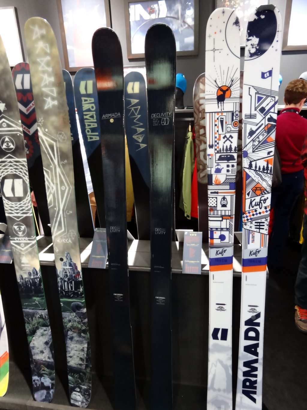 Armada touring ski. Black in the middle is the Declivity, JP Auclair's new ski for mountaineering. On the right in white/bund the Kufo, 120-133-103-124 @ 186, light touring ski