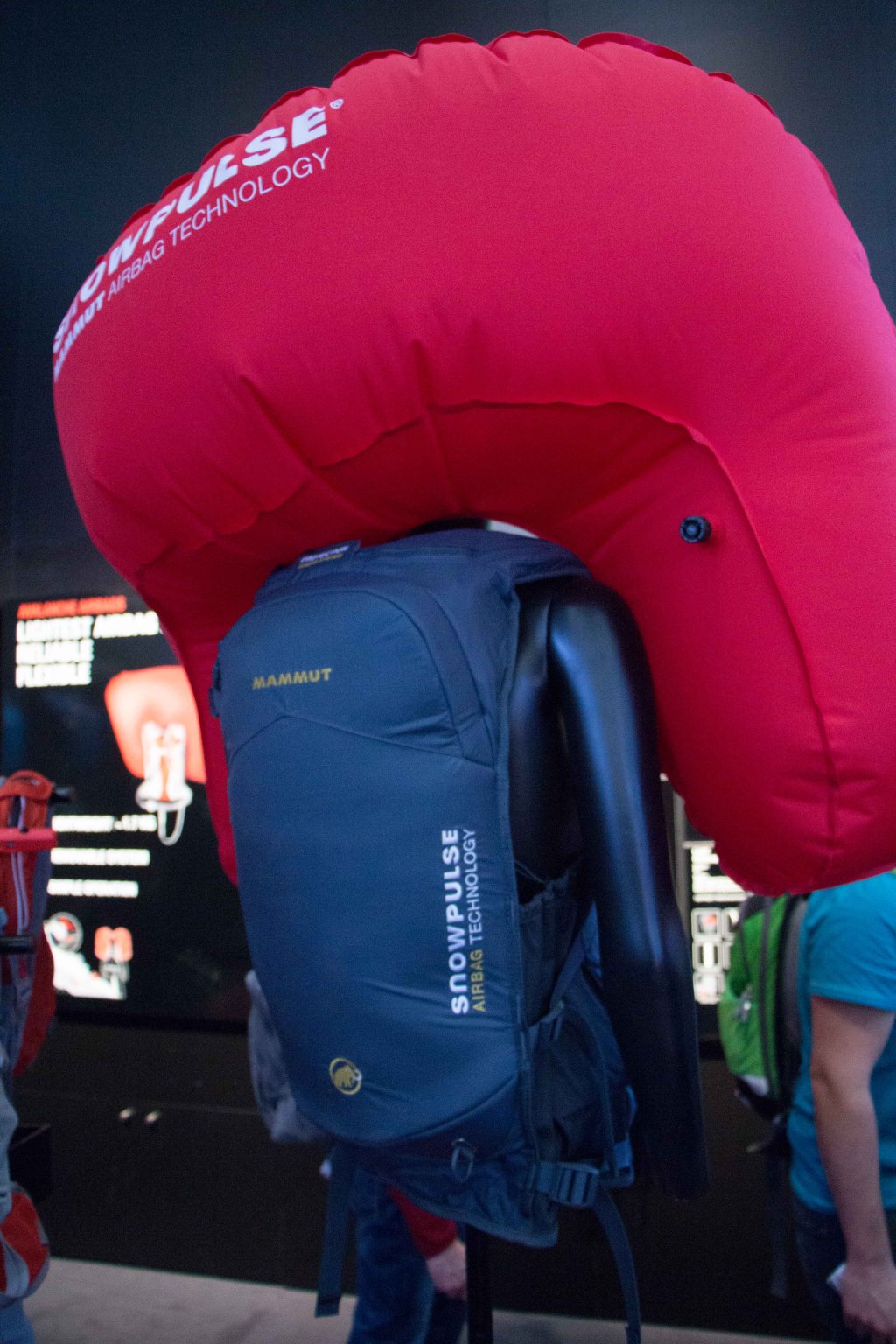 Mammut Airbag Backpack: Protection Airbag System