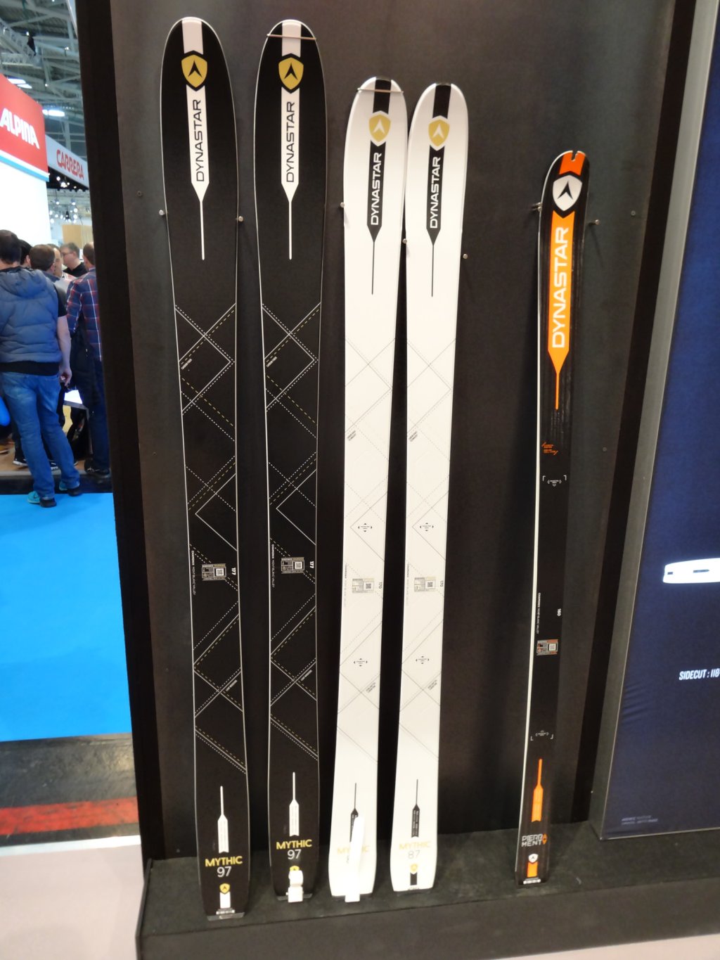 Dynastar touring skis with super-light wood core
