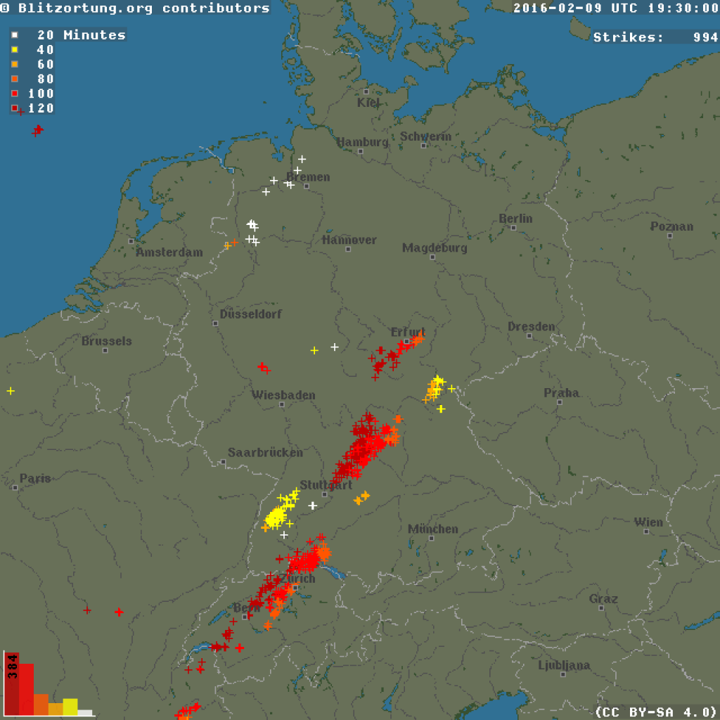 The cold front of low Susanna as a lightning line across Germany and Switzerland. Graphic shows lightning between 17:30 and 19:30 yesterday, Tuesday (9.2.16)