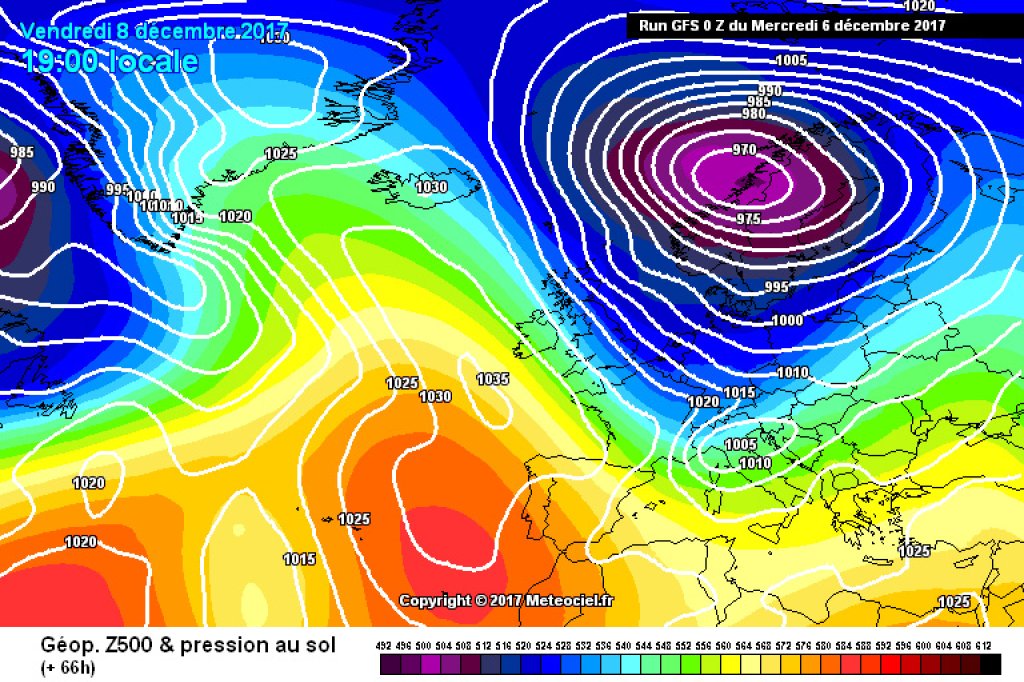 500hPa geopotential, forecast for Friday. The Föhn is breaking down and the next outbreak of cold air is waiting in the wings.