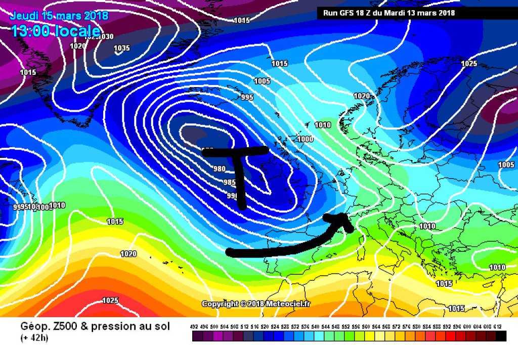 500hPa geopotential and ground pressure, Thursday 15.3. the low pressure is approaching and the Alps are caught in a strong SW current, which brings heavy precipitation in the south.