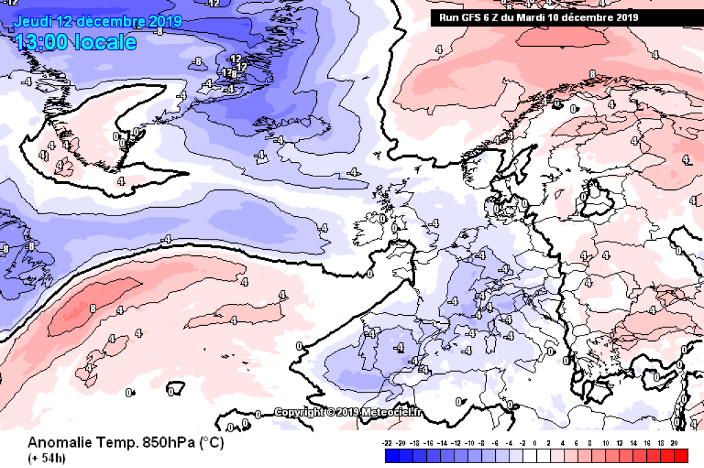 Temperature anomaly in 850hPa, Thursday 12.12.: Rapid cold-warm changes in the next few days.