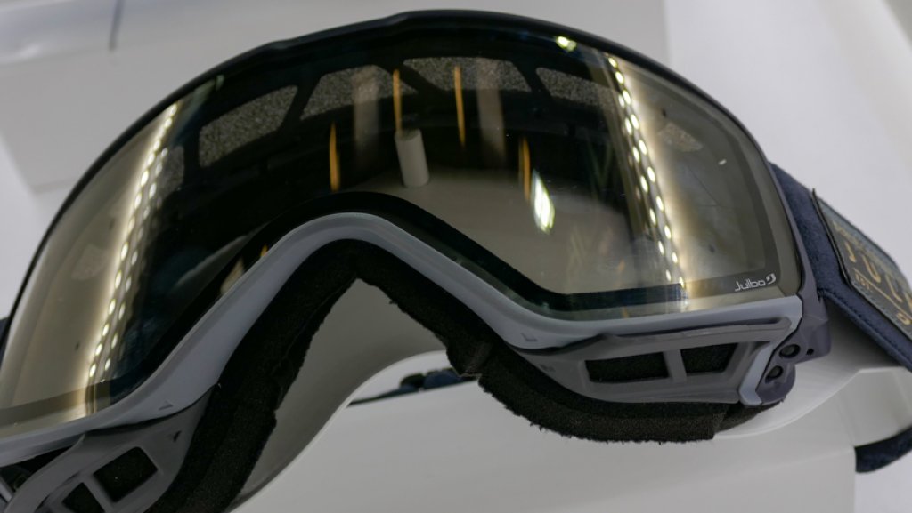 Ventilation made easy with the Julbo Quickshift goggle
