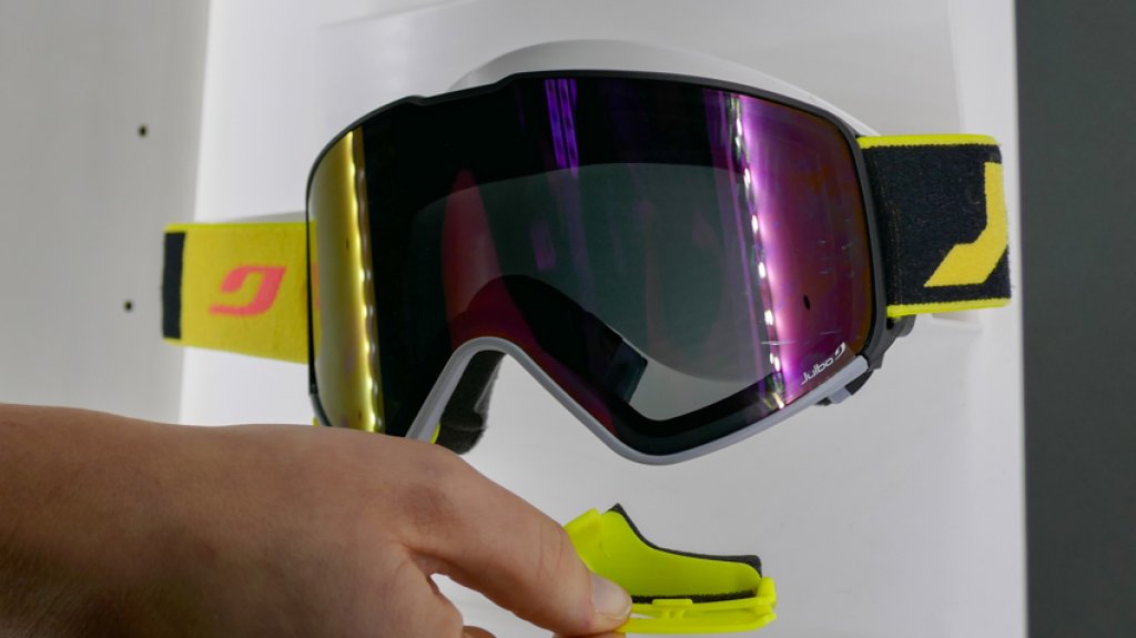 Ventilation made easy with the Julbo Quickshift goggle