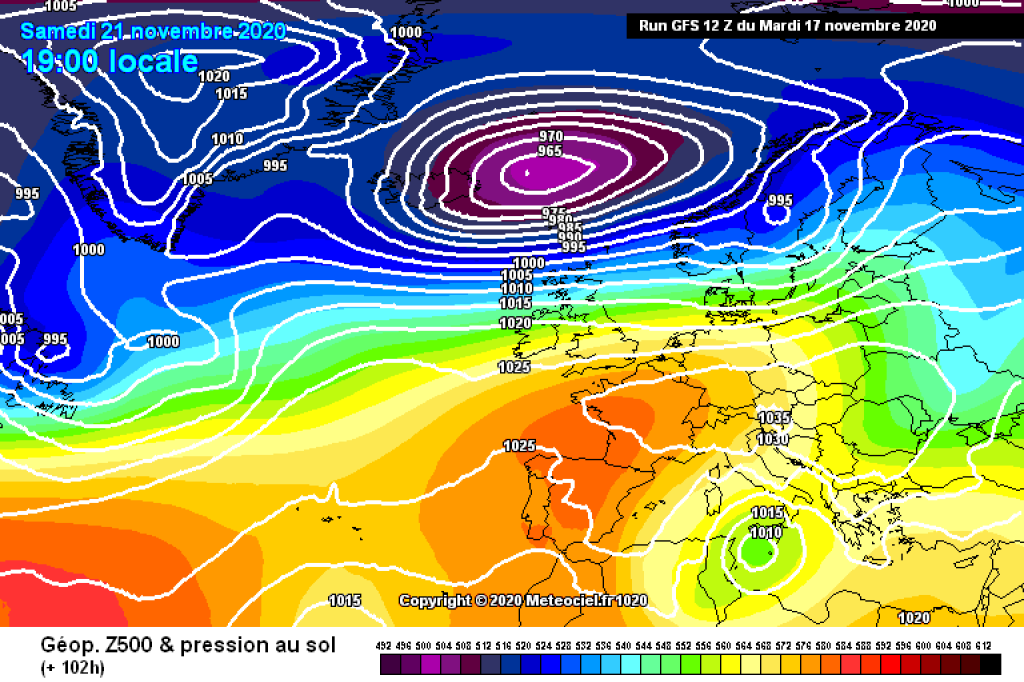 500hPa geopotential and ground pressure, GFS forecast Saturday 21.11. Still large high over Europe.