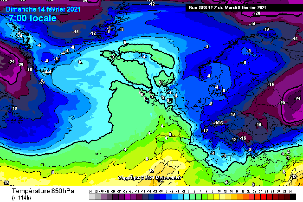 Temperatur in 850hPa, Sonntag 14.2.2021: Sehr kalte Luftmasse im Osten, auch in den Alpen kalt bis sehr kalt. W-O Temperaturgefälle am Wochenende in den Alpen.